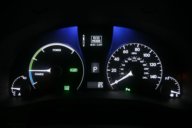 Illustration for article titled 2010 Lexus RX 350 and RX 450h Push Bland to New Heights